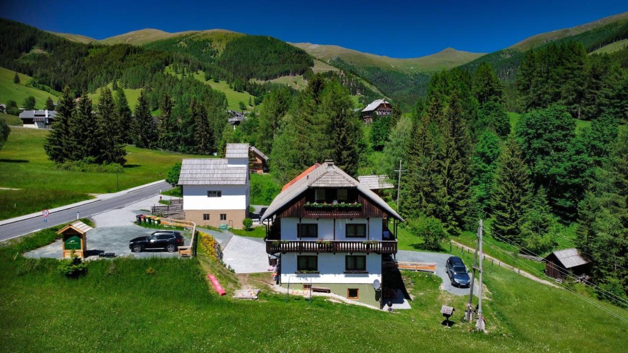 Nockalm Cottage Bad Kleinkirchheim Exterior photo